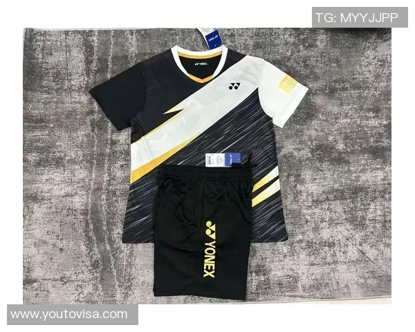 羽毛球装备选购指南：如何选择适合的球衣与品牌推荐